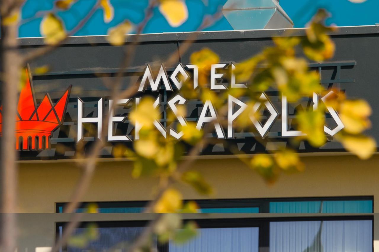 Motel Heksapolis Tavsancil Bagian luar foto