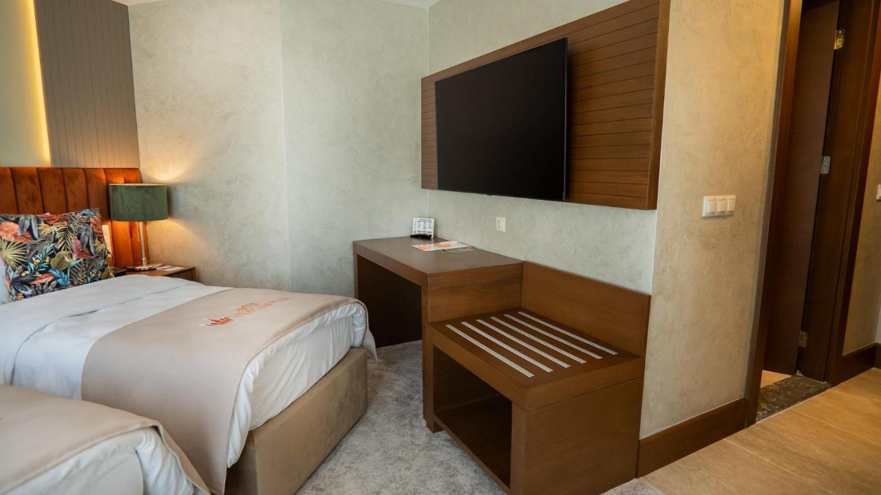 Motel Heksapolis Tavsancil Bagian luar foto