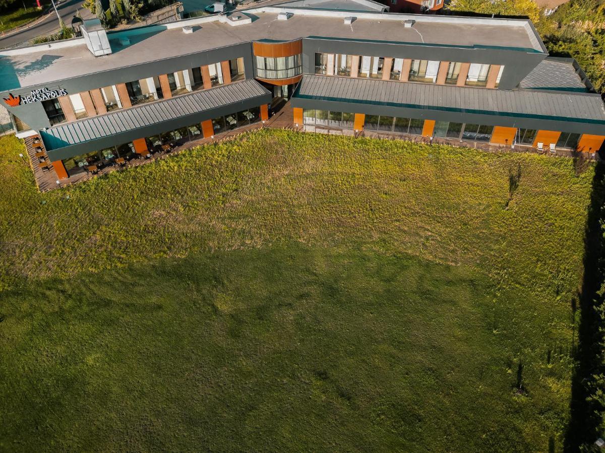 Motel Heksapolis Tavsancil Bagian luar foto