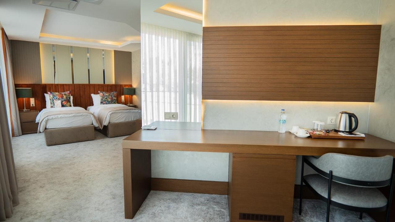 Motel Heksapolis Tavsancil Bagian luar foto