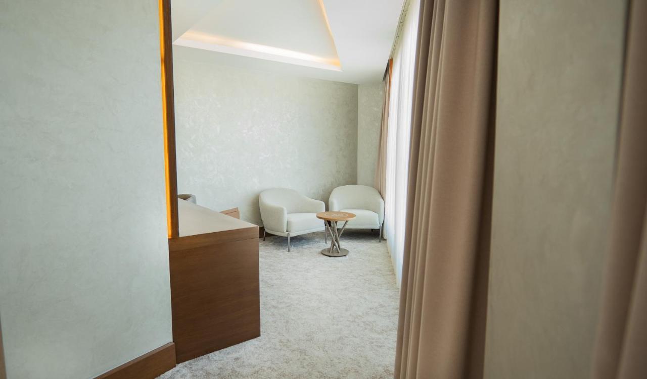 Motel Heksapolis Tavsancil Bagian luar foto