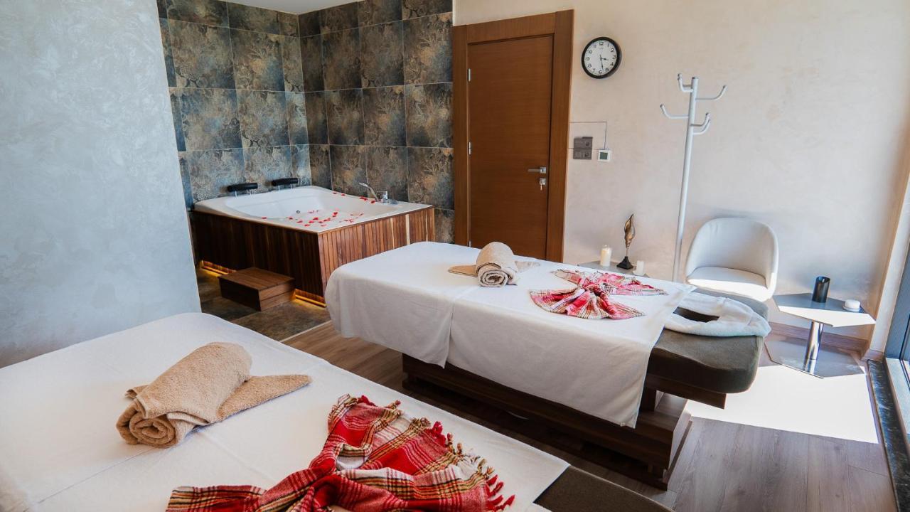 Motel Heksapolis Tavsancil Bagian luar foto